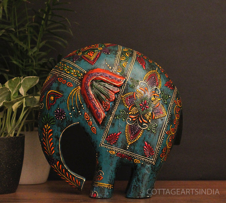 Wooden Elephant Oblique Design 10.5"