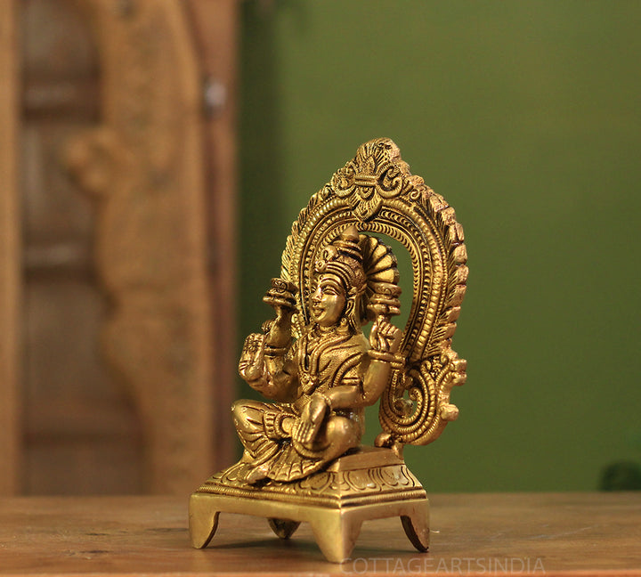 Brass Laxmi 6.5"