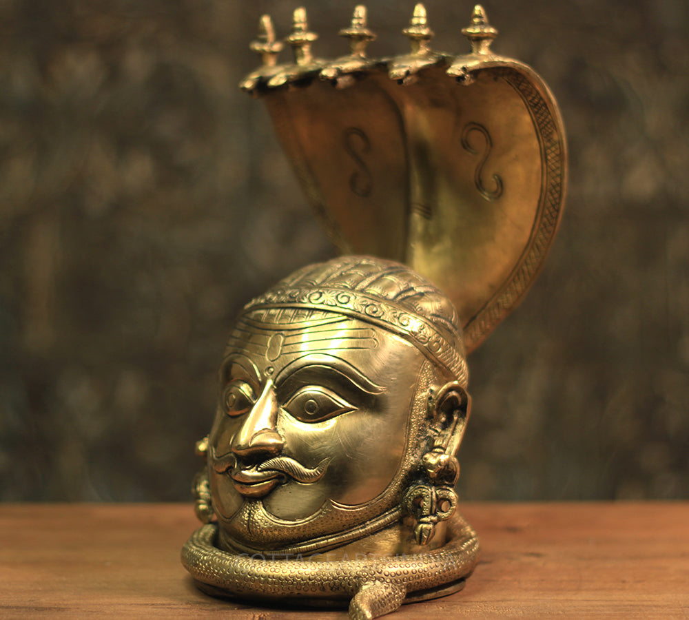 Brass Shiva Mukhlingam With Nagabharanam