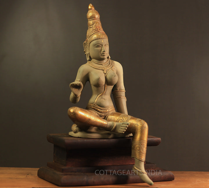 Brass Parvati 18” Rustic and Antique Gold