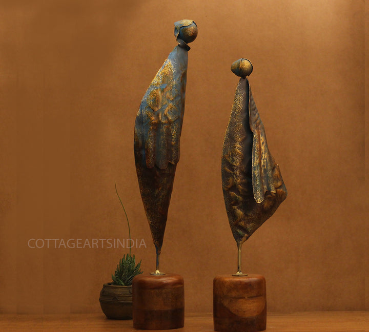 Abstract Couple Sculpture