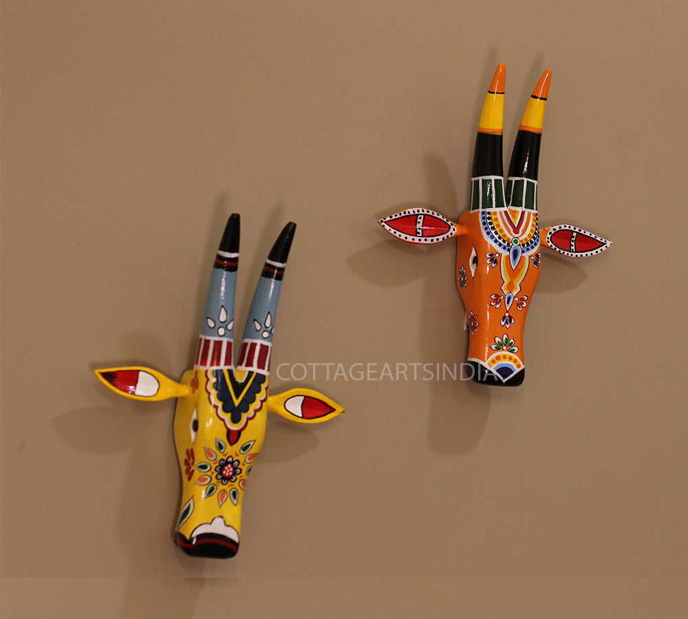 Wooden Bull Head Set of 2